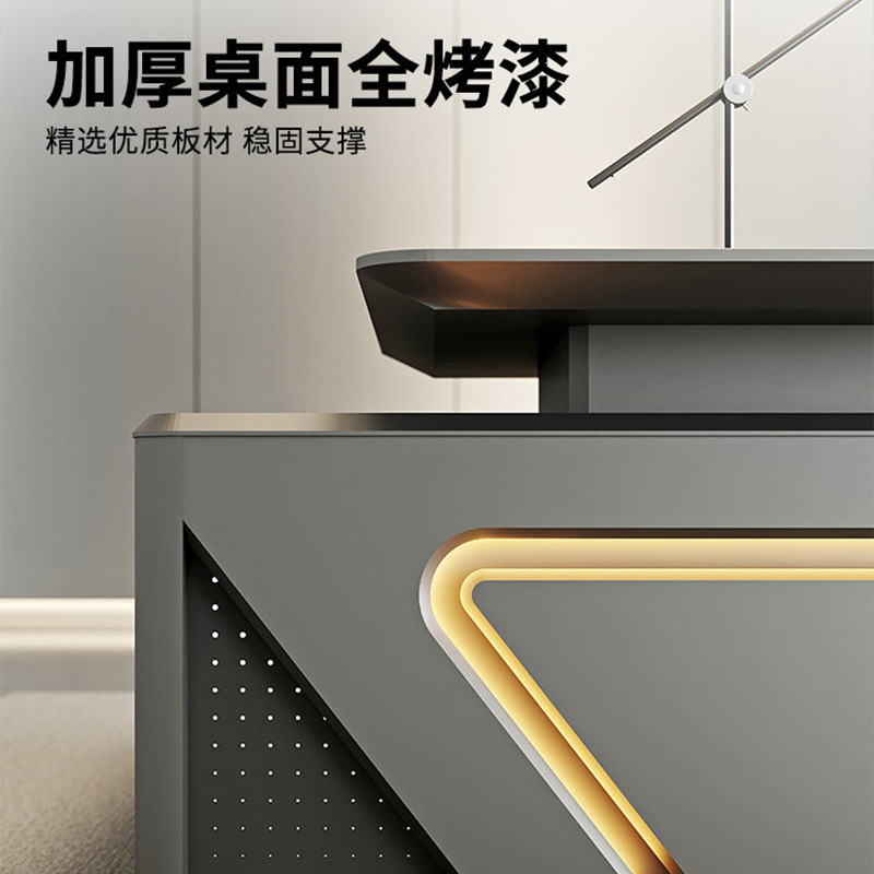 b18- Painted Boss Desk, Tech-I - đánh giá và giá Office Tech Chair